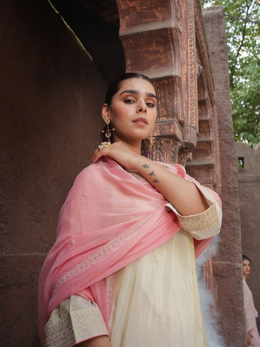 Off-White Embroidered Kurta Set With Pink Dupatta