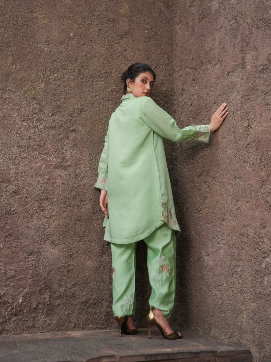 Pista Floral Embroidered Shirt Collar Co-ord set