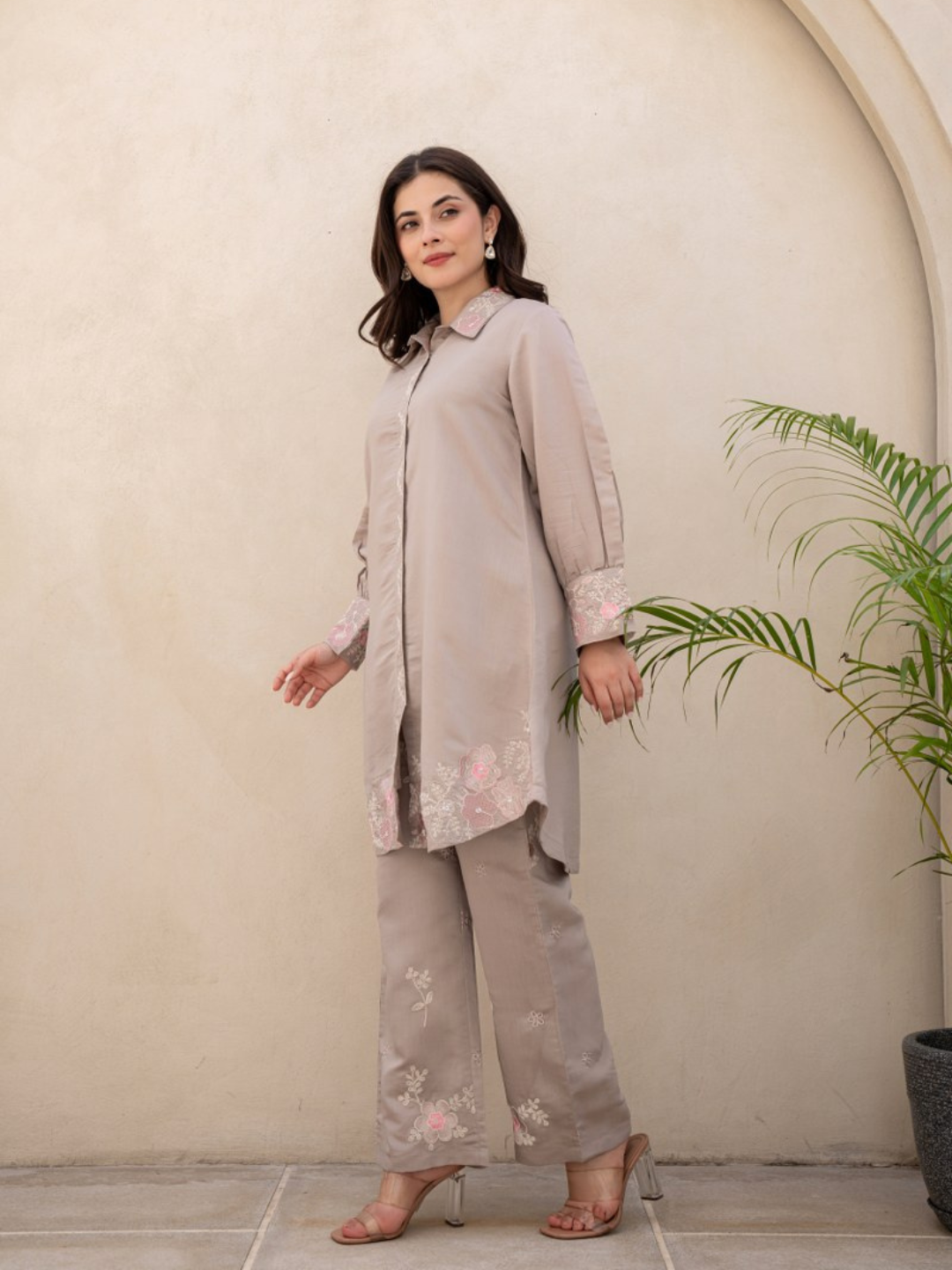 Beige Floral Embroidered Shirt Collar Kurta With Straight Pants Set