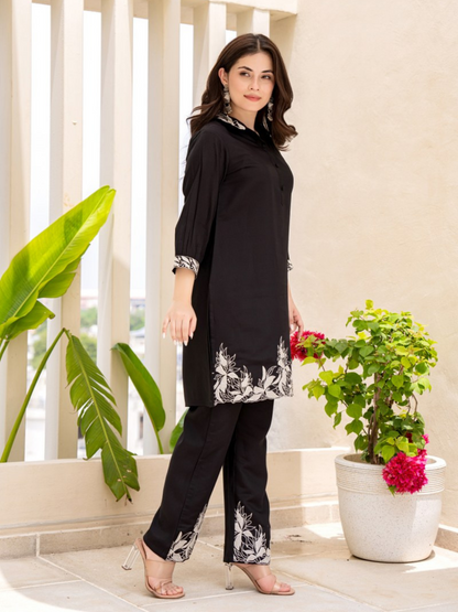 Black Embroidered Floral Kurta With Pant