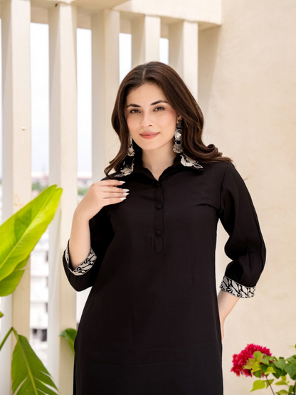 Black Embroidered Floral Kurta With Pant